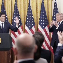 El presidente de la Reserva Federal de Estados Unidos (Fed), Kevin Warsh, junto con Donald Trump el pasado 22 de mayo.