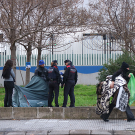 Imatge d'arxiu del desallotjament de l'assentament de la Zona Franca el passat mes de març