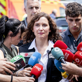 EuropaPress_7682950_presidenta_comunidad_madrid_isabel_diaz_atiende_medios_visita_puesto_mando