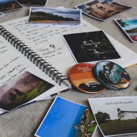 Llevar un diario de viaje ayuda a convertir la experiencia en algo único e inolvidable.