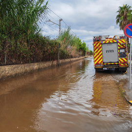 Las inundaciones por las fuertes lluvias obligan a actuar a unidades de Bombers de Catalunya.