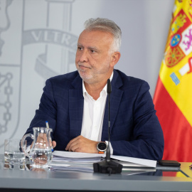 El ministro de Política Territorial y Memoria Democrática, Ángel Víctor Torres, durante la rueda de prensa tras el Consejo de Ministros, a 25 de agosto de 2026