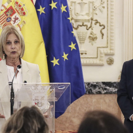 La presidenta de la Federación Española de Municipios y Provincias (FEMP) y alcaldesa de Jerez, María José García-Pelayo, en Ceuta este martes 25 de agosto.