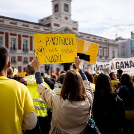 EuropaPress_7506729_decenas_personas_concentracion_profesores_ciclo_educacion_infantil_0_3_mayo