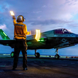 Un caza de la Marina estadounidense durante la 'operación Furia Salvaje', a 13 de mayo de 2026.