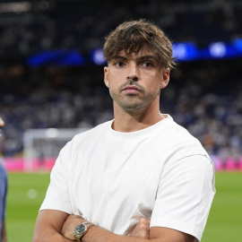 Raúl Asencio durante un partido de fútbol entre el Real Madrid y la Real Sociedad (26/08/2026).