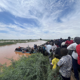 Personas desplazadas en el condado de Garissa, en el este de Kenia, como consecuencia de fuertes lluvias e inundaciones.