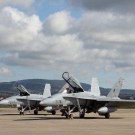 Aviones de caza en una foto de archivo.