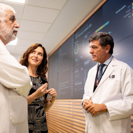 EuropaPress_7616685_presidenta_comunidad_madrid_isabel_diaz_ayuso_visita_nuevo_servicio