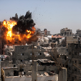 Un ataque aéreo israelí contr el campamento de Al-Shati, en Gaza, a 9 de septiembre de 2026.