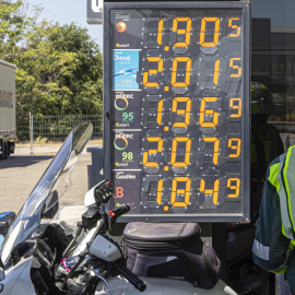 Precios de una estación de servicio de Zaragoza.