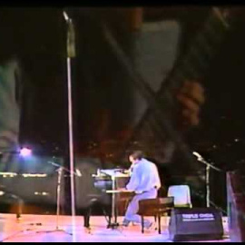 Lluis Llach canta a Laura Almerich