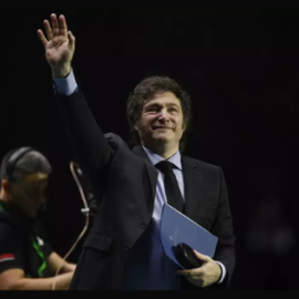 Javier Milei, presidente de Argentina , durante su intervención en la convención política de Vox 'Europa Viva 24', en Madrid. Rodrigo Jiménez/EFE.