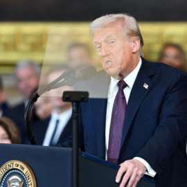 El presidente de EEUU Donald Trump se dirige a los presentes tras prestar juramento como presidente número 47, en El Capitolio, Washington, DC, a 20 de enero de 2025.SAUL LOEB/Pool vía REUTERS