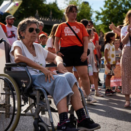Maricarmen, en una manifestación contra su orden de desahucio y los fondos buitre, en una imagen de archivo