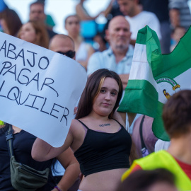 Imágenes de la concentración del Sindicato de Inquilinas en la Plaza de la Encarnación, a 28 de septiembre de 2026 en Sevilla.
