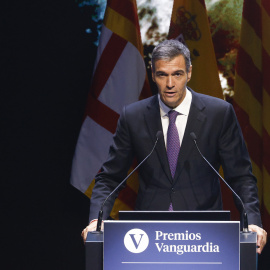 El presidente del Gobierno Pedro Sánchez durante la gala de entrega de la IV edición de los Premios Vanguardia, este lunes en Barcelona.