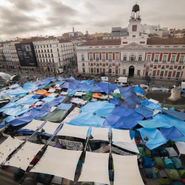Vista general de la acampada por el ‘Decreto Maricarmen’ en la Puerta del Sol, a 29 de septiembre de 2026, en Madrid