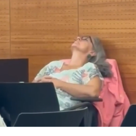 La concejala de Vox Yolanda Iborra durante el pleno.