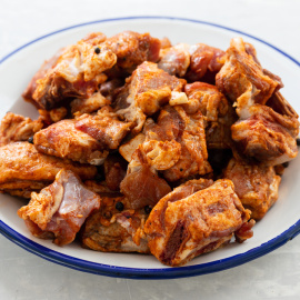 Receta de cordero frito marinado.