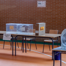 Urnas en un colegio electoral de Getafe, en Madrid, en las elecciones generales de 2023.