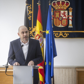 Miguel Ángel Pérez Triano, el pasado 28 de septiembre en Ceuta anunciando su dimisión como delegado del Gobierno en Ceuta.