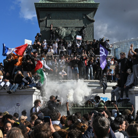 EuropaPress_7830348_08_october_2026_france_paris_french_high_school_students_occupy_the