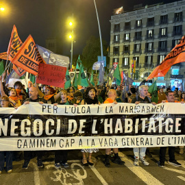 Capçalera de la manifestació d'aquest divendres pel dret a l'habitatge a Barcelona. 09/10/2026