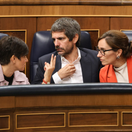 Ministros de PSOE y Sumar, en el Congreso.