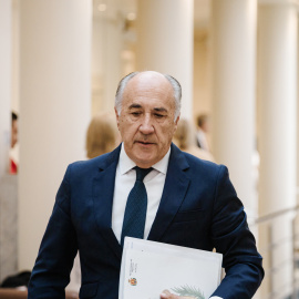 El alcalde de Algeciras y senador por el PP José Ignacio Landaluce, a su llegada a una sesión de control al Gobierno en el Senado, a 16 de septiembre de 2025, en Madrid.
