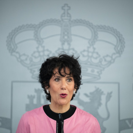 La ministra de Inclusión, Seguridad Social y Migraciones, Elma Saiz, durante una rueda de prensa tras el Consejo de Ministros, a 20 de octubre de 2026, en Madrid.