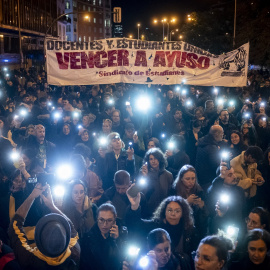 Manifestación contra la violencia ejercida contra los docentes en las movilizaciones por la huelga de educación en Madrid.