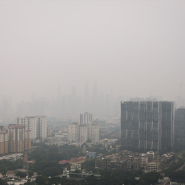 Contaminación atmosférica en  Kuala Lumpur (Malasia).