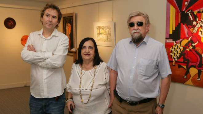 Once artistas ciegos demuestran que es posible pintar desde la oscuridad | Público