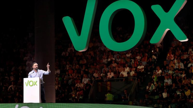 La Fiscalía recurre el archivo de la causa contra Vox por acusar a ...