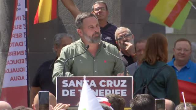 Abascal ironiza sobre la ley de paridad anunciada por Sánchez al que le ...