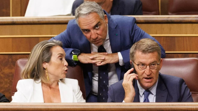 La ruptura entre PP y Vox marca el inicio de la legislatura y deja solo ...