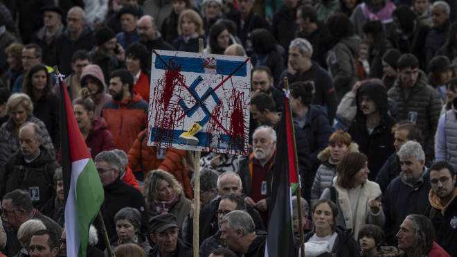 Miles de personas se concentran en San Sebastián para exigir el fin del ...