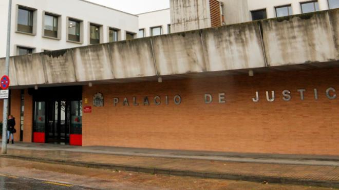#Tribunales | La Junta de Extremadura autorizó el traspaso de la adjudicación pública para explotar los diez centros de servicio al transporte de la comunidad autónoma, que producen un beneficio anual de 6,5 millones

✍️ Por Ana María Pascual y @pilarac4