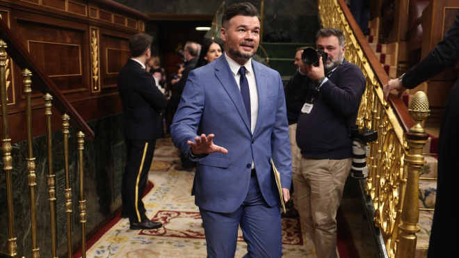 Análisis | "Rufián está en una encrucijada, o se fortalece dentro del partido o le tocará emprender un cambio de aires. Pero seguir como hasta ahora, de cara a una futura legislatura, no parece una opción plausible", por @ferranespada