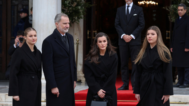 Los reyes se suben el sueldo el 1,5%, lo que corresponde a los funcionarios, y la legión tuitera se echa las manos a la cabeza