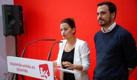 El coordinador federal de IU, Alberto Garzón, y la candidata de IU a las elecciones europeas, Sira Rego / EFE