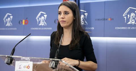 La portavoz de Unidos Podemos, Irene Montero, en una rueda de prensa en el Congreso / Podemos - Daniel Gago