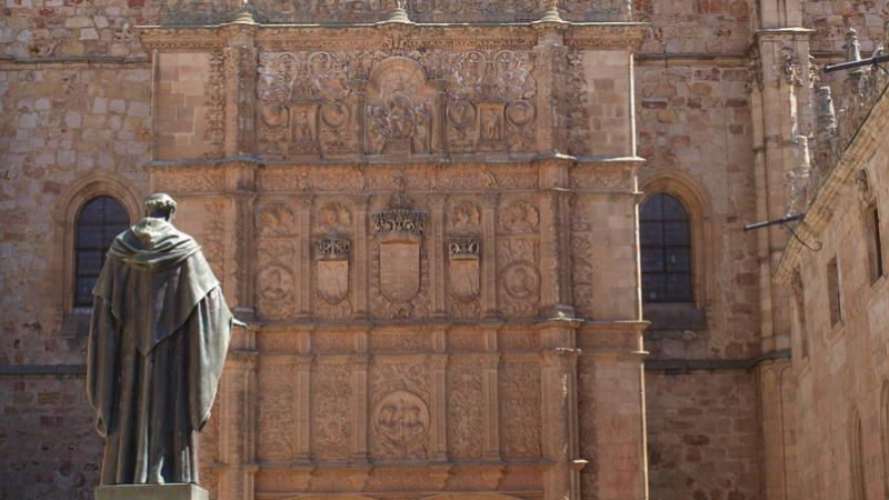 Fachada de la Universidad de Salamanca. EFE