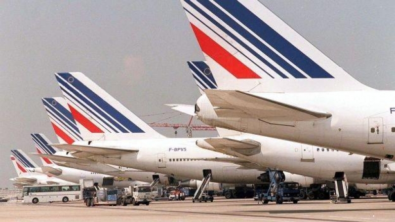 Aviones de Air France en el aeropuerto parisino Charles de Gaulle. EFE