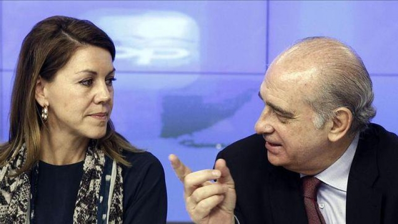Jorge Fernández Díaz y María Dolores de Cospedal, en una foto de archivo. / EFE
