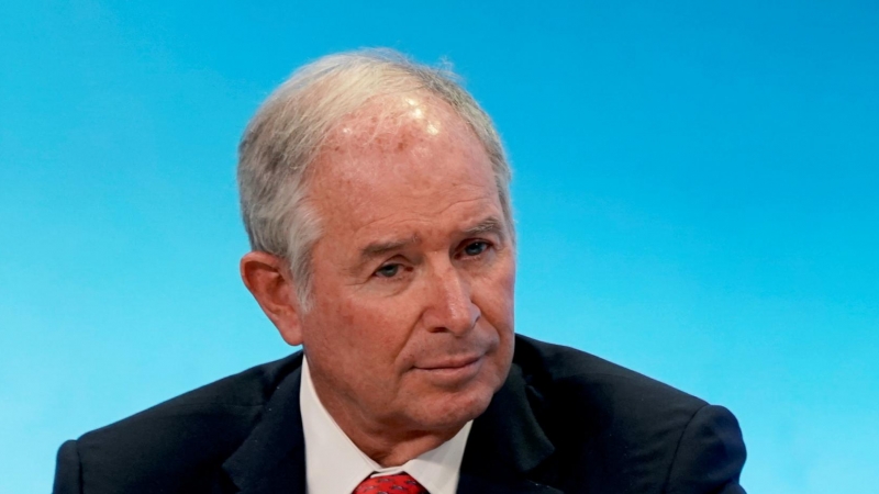 El presidente ejecutivo y cofundador del fondo de inversión Blackstone, Stephen A. Schwarzman, durante su participación en la cumbre de Davis.. REUTERS/Denis Balibouse