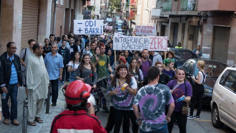 Manifestació 'Nou barris per la convivència', al maig del 2017, de suport a la mesquita de Prosperitat i contra els atacs a la mateixa. | Xarxa 9 Barris Acull.