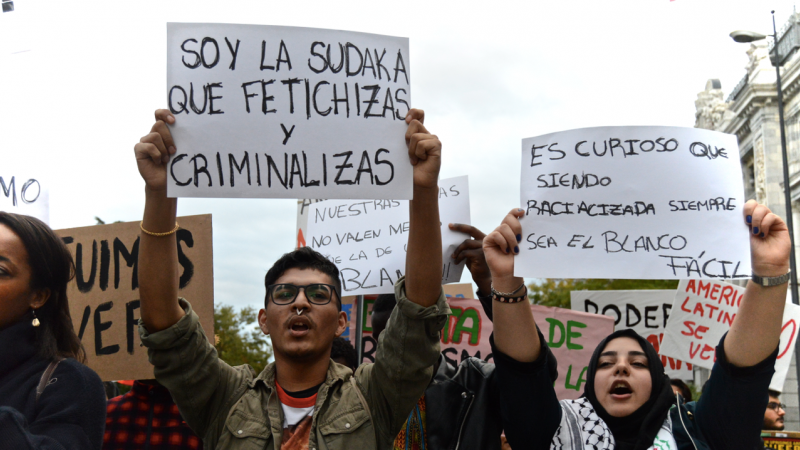 Cientos de personas se han concentrado en Cibeles en contra del racismo - Arancha Ríos