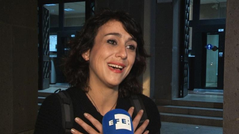 Juana Rivas a las puertas del tribunal de Cagliari / EFE